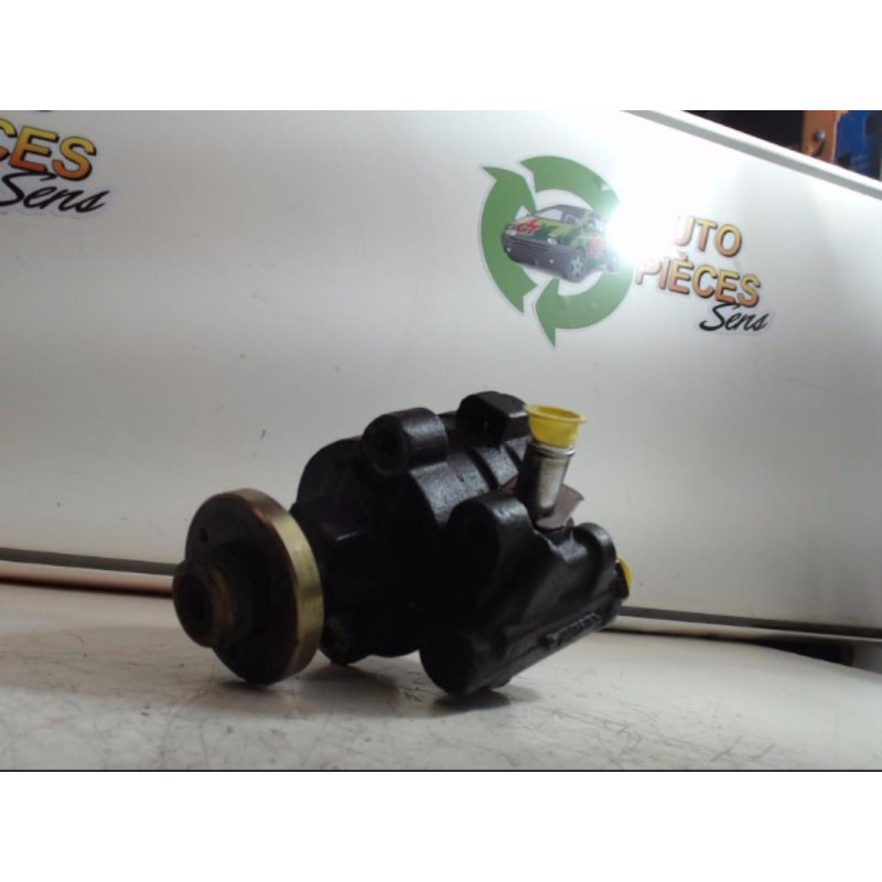 Pompe de direction RENAULT R19 PHASE 1 d’occasion