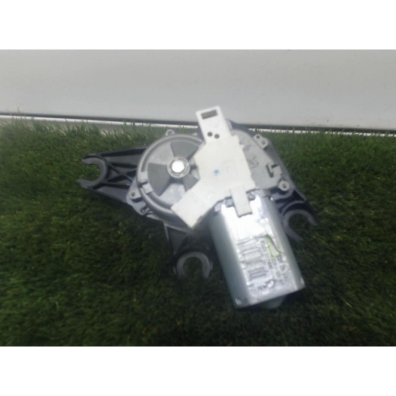 Mot. essuie glace arriere RENAULT CLIO III PHASE 1 d’occasion