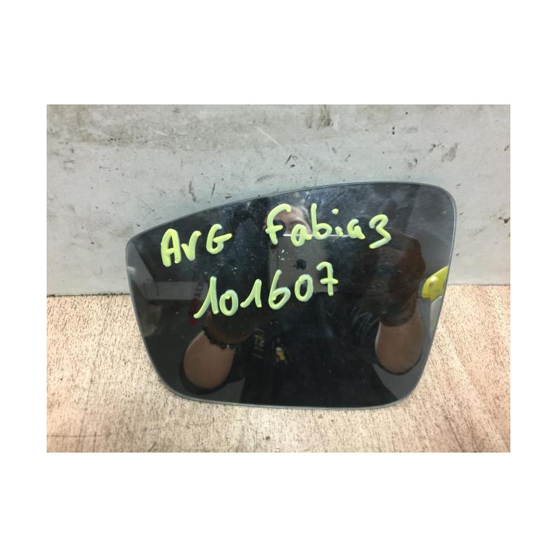Glace retroviseur gauche SKODA FABIA 3 PHASE 1 d’occasion