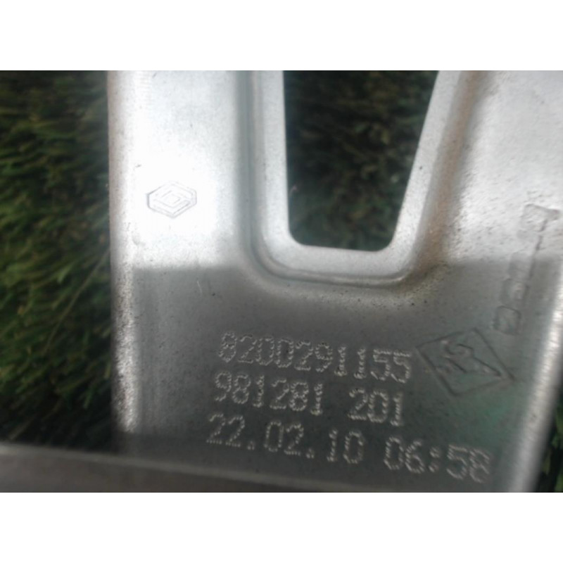 Leve vitre mecanique arriere gauche RENAULT CLIO III PHASE 2 d’occasion