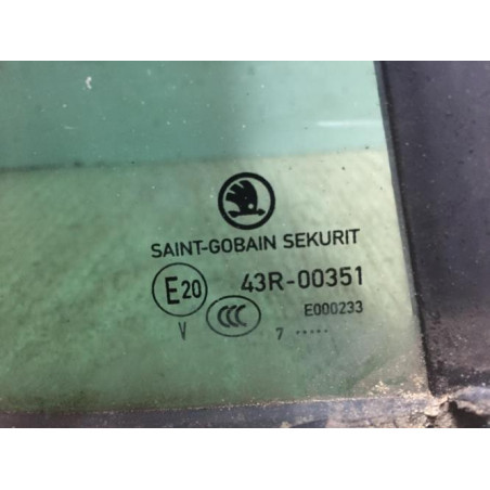 Custode avant droit SKODA FABIA 3 PHASE 1 d’occasion