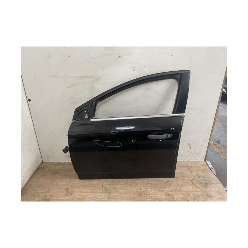 Porte avant gauche FORD MONDEO 3 PHASE 1 BREAK d’occasion