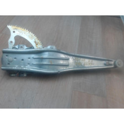 Leve vitre mecanique arriere droit TOYOTA YARIS I PHASE 2 d’occasion