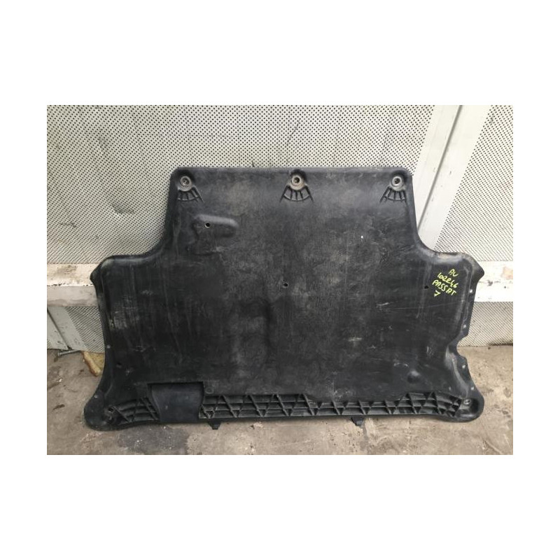 Cache sous moteur VOLKSWAGEN PASSAT 7 PHASE 1 BREAK d’occasion