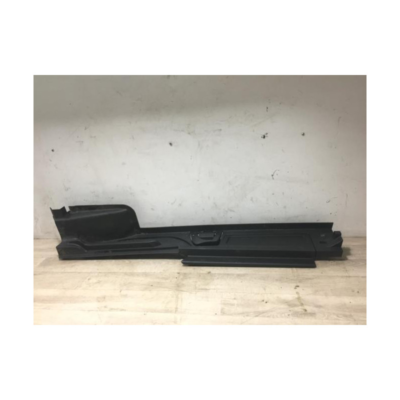 Garniture hayon VOLKSWAGEN PASSAT 7 PHASE 1 BREAK d’occasion