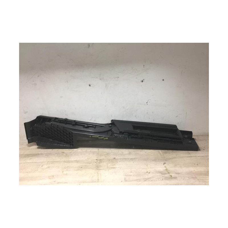 Garniture hayon VOLKSWAGEN PASSAT 7 PHASE 1 BREAK d’occasion