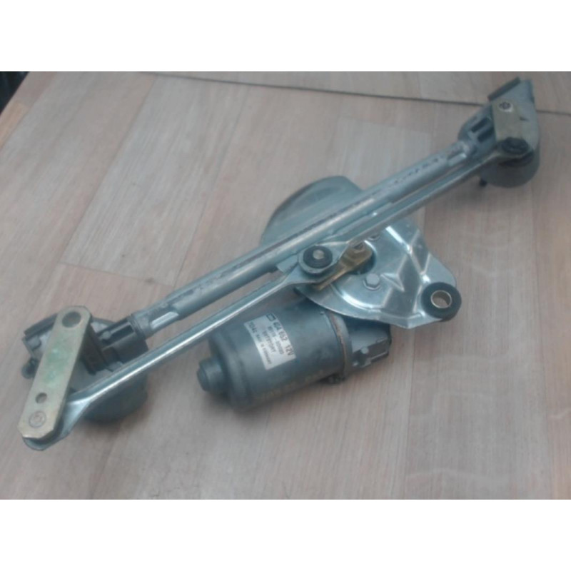 Mot. essuie glace avant TOYOTA YARIS I PHASE 2 d’occasion