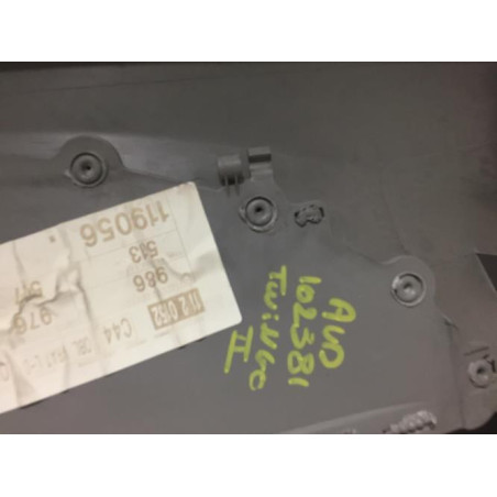 Panneau de porte avant droit RENAULT TWINGO 2 PHASE 1 d’occasion