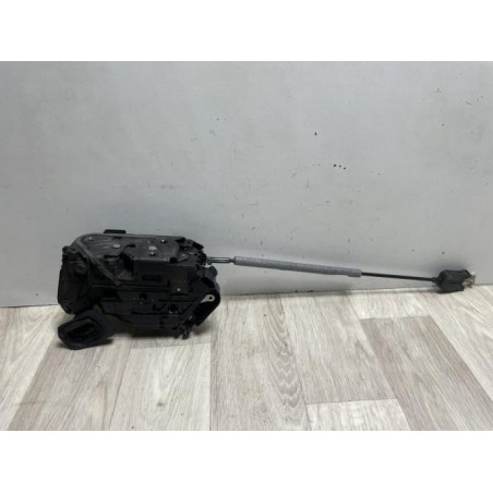 Serrure arriere droit SKODA FABIA 3 PHASE 1 d’occasion