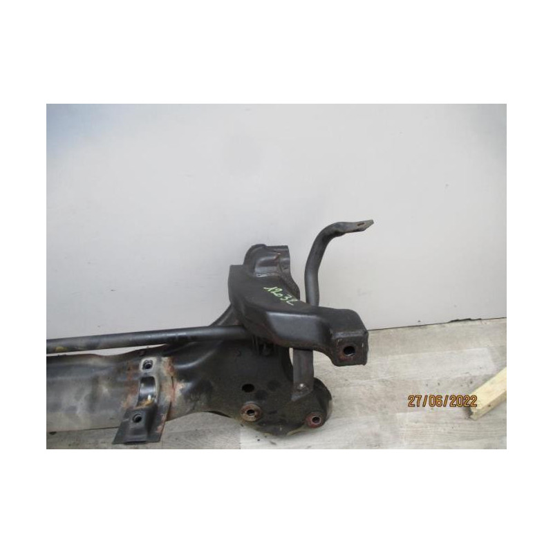 Berceau avant HYUNDAI COUPE 1 d’occasion