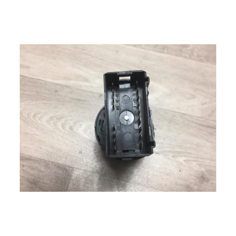 Commande de phare VOLKSWAGEN  d’occasion