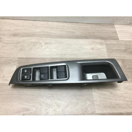 Interrupteur de leve vitre avant gauche SUBARU IMPREZA 2 d’occasion