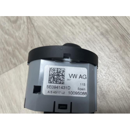 Commande de phare SKODA FABIA 3 PHASE 1 d’occasion