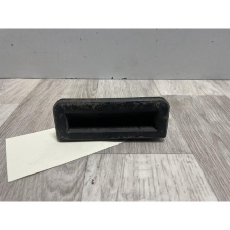 Bouton de coffre SKODA FABIA 3 PHASE 1 d’occasion
