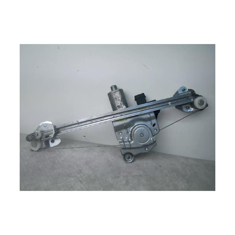 Mecanisme de leve vitre electrique arriere gauche OPEL ASTRA H PHASE 1 BREAK d’occasion