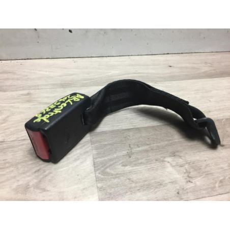 Attache ceinture arriere centrale PEUGEOT 206 PHASE 1 d’occasion