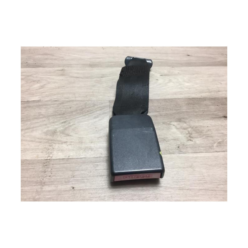 Attache ceinture arriere centrale PEUGEOT 206 PHASE 1 d’occasion