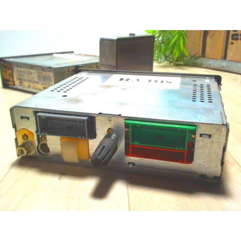 Autoradio d'origine RENAULT LAGUNA 2 PHASE 1 d’occasion