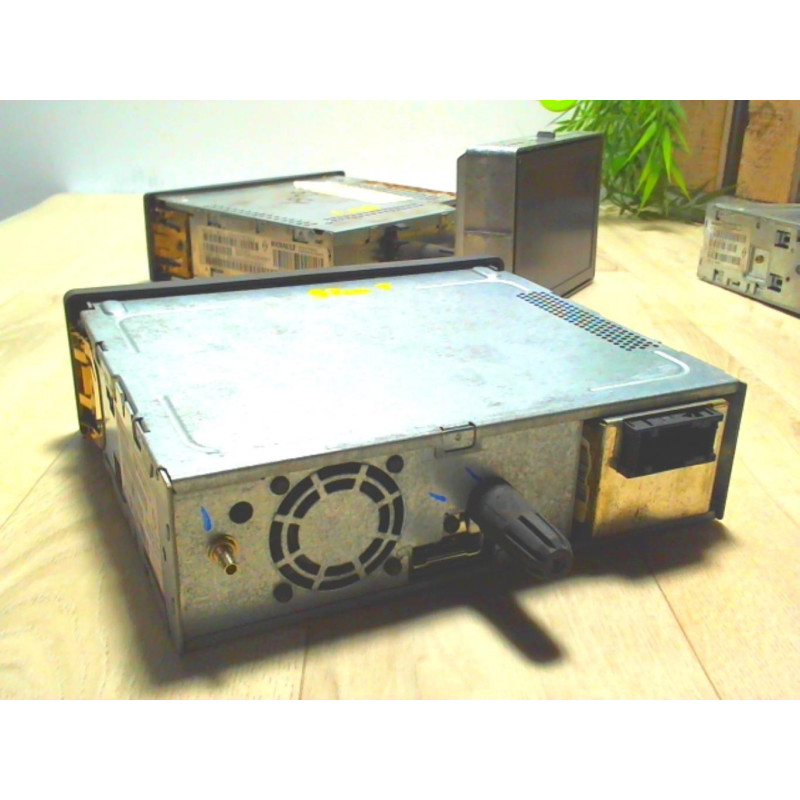 Autoradio d'origine RENAULT LAGUNA 2 PHASE 1 d’occasion