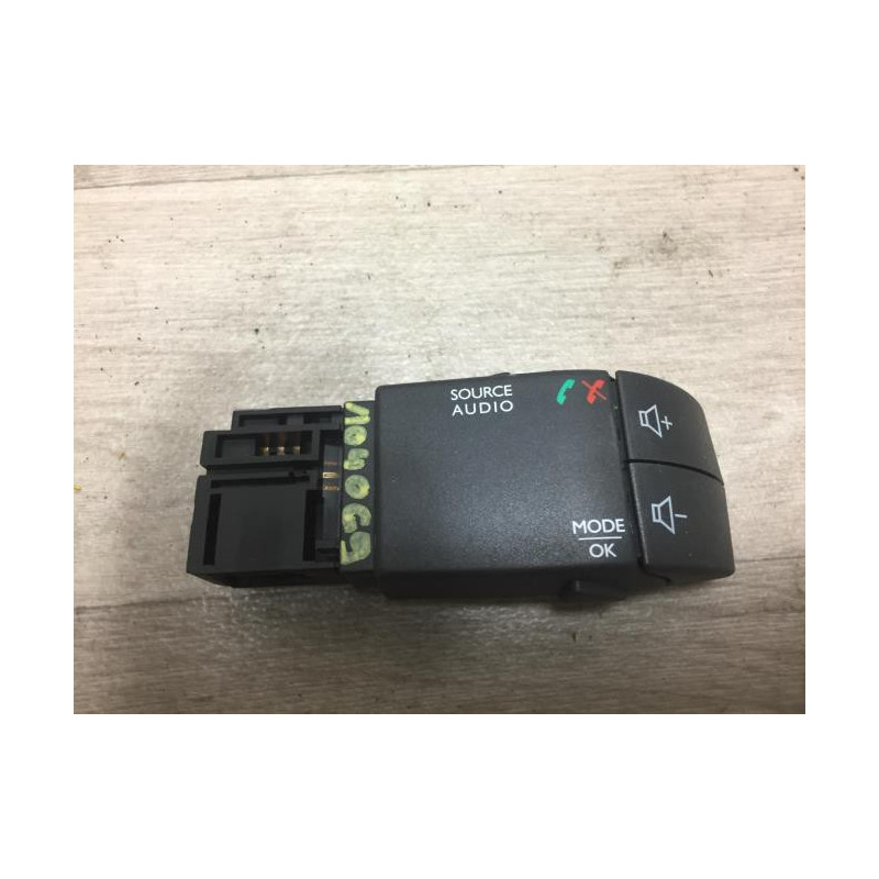 Commande autoradio RENAULT  d’occasion