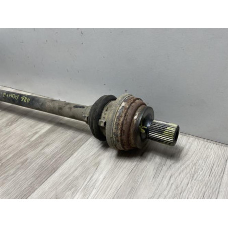 Cardan arriere gauche (transmission) VOLKSWAGEN PASSAT 7 PHASE 1 BREAK d’occasion