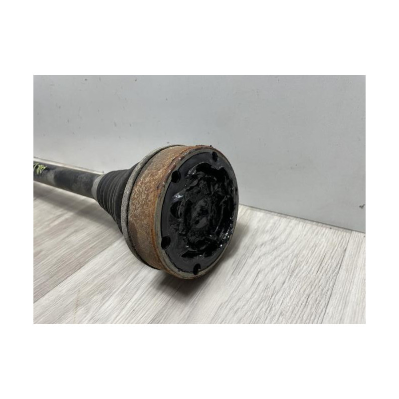 Cardan arriere droit (transmission) VOLKSWAGEN PASSAT 7 PHASE 1 BREAK d’occasion