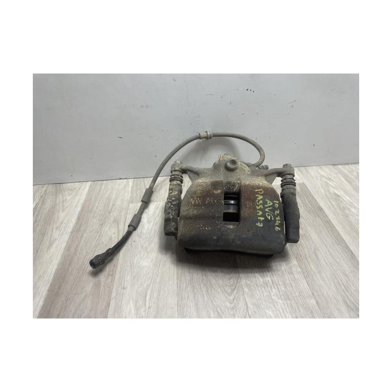 Etrier avant gauche (freinage) VOLKSWAGEN PASSAT 7 PHASE 1 BREAK d’occasion