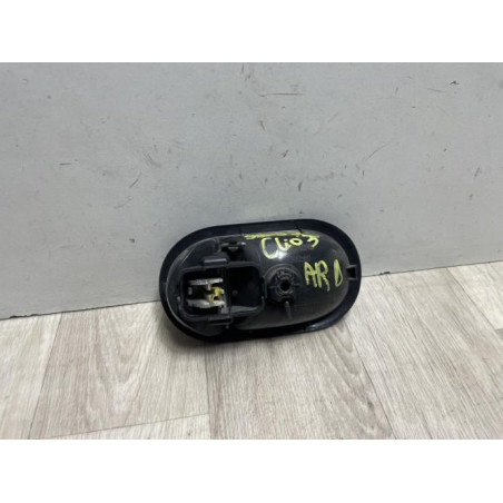 Poignee interieur arriere droit RENAULT CLIO 3 PHASE 2 d’occasion
