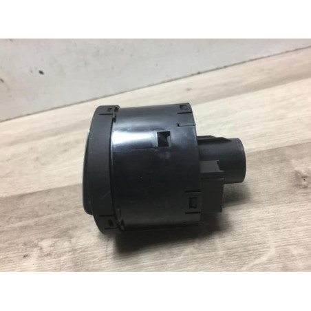 Commande de phare VOLKSWAGEN GOLF 7 PHASE 1 d’occasion