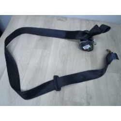 Attache ceinture arriere droit AUDI A4 2 AVANT PHASE 2 BREAK d’occasion