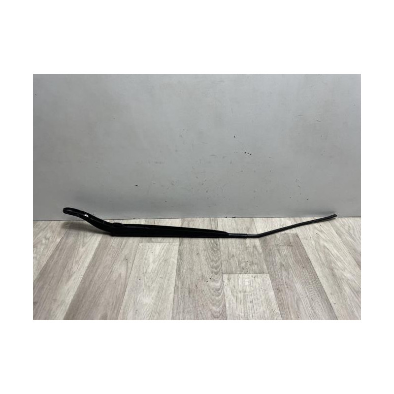 Bras essuie glace avant droit RENAULT MEGANE 3 PHASE 2 d’occasion