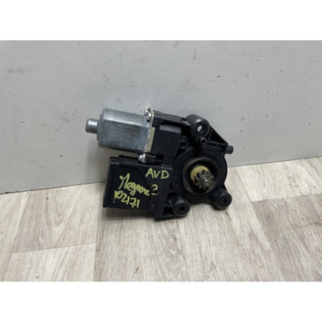 Moteur leve vitre avant droit RENAULT MEGANE 3 PHASE 2 d’occasion