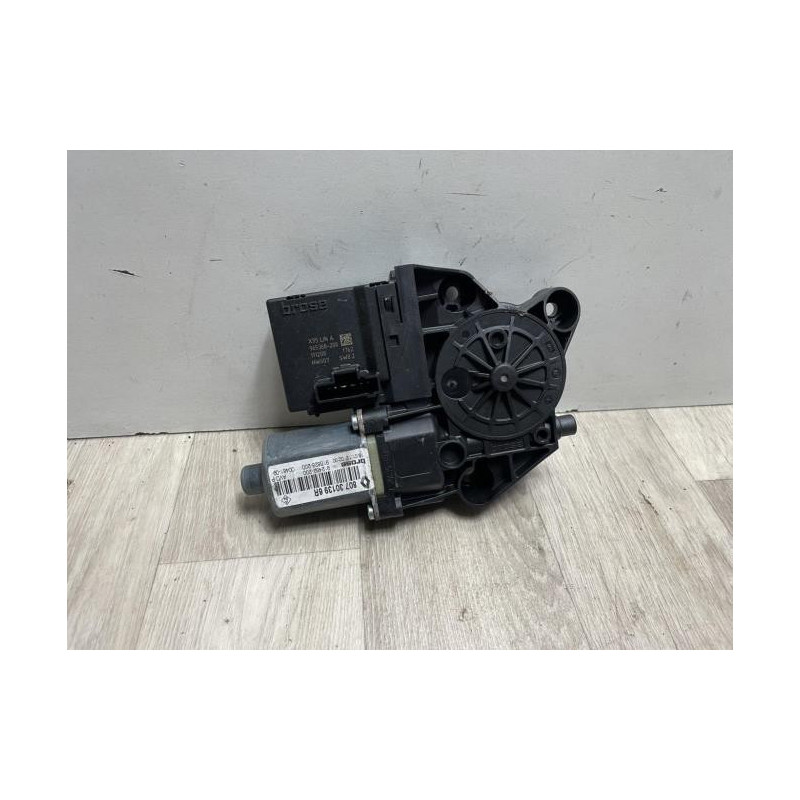 Moteur leve vitre avant droit RENAULT MEGANE 3 PHASE 2 d’occasion