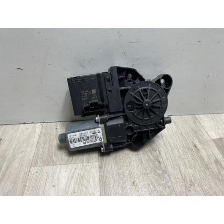 Moteur leve vitre avant droit RENAULT MEGANE 3 PHASE 2 d’occasion