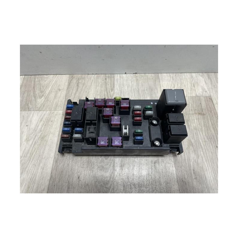 Porte fusible SUBARU IMPREZA 2 d’occasion