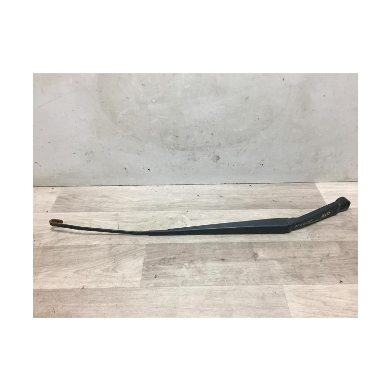Bras essuie glace avant droit NISSAN NV200 d’occasion