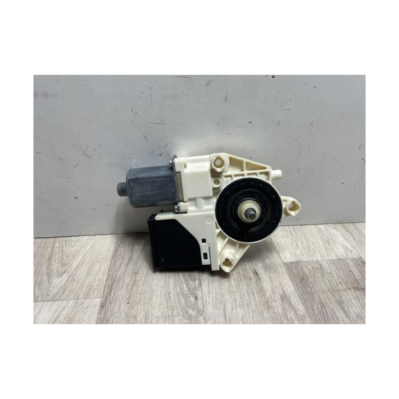 Moteur leve vitre arriere gauche RENAULT MEGANE 3 PHASE 2 d’occasion