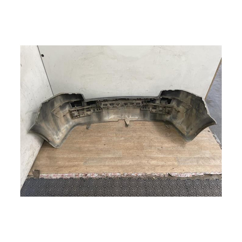Pare choc arriere RENAULT MEGANE 2 PHASE 1 BERLINE d’occasion