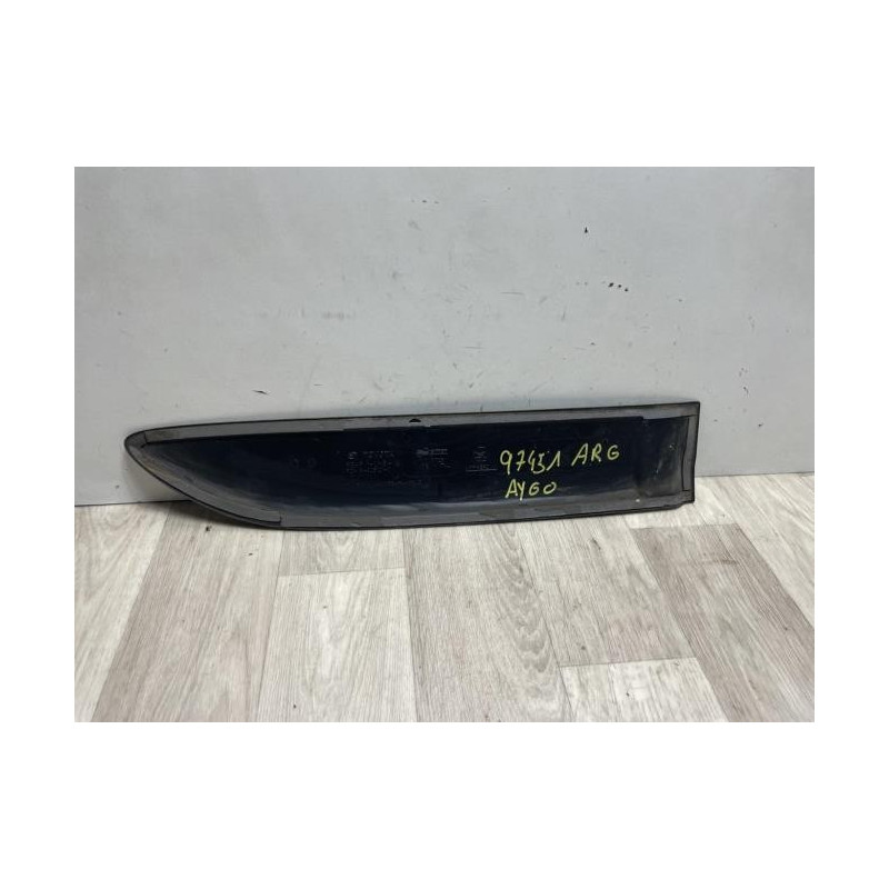 Baguette de porte arriere gauche  TOYOTA AYGO 1 PHASE 1 d’occasion