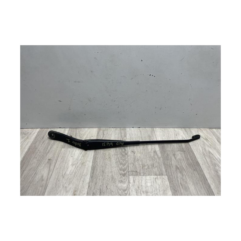 Bras essuie glace avant droit DACIA DUSTER 1 PHASE 1 d’occasion
