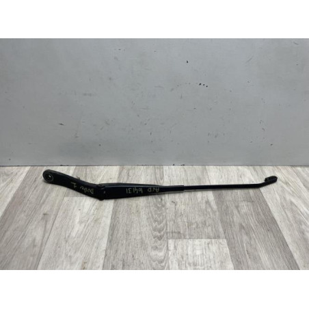 Bras essuie glace avant droit DACIA DUSTER 1 PHASE 1 d’occasion