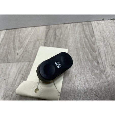 Interrupteur de leve vitre avant gauche DACIA DUSTER 1 PHASE 1 d’occasion
