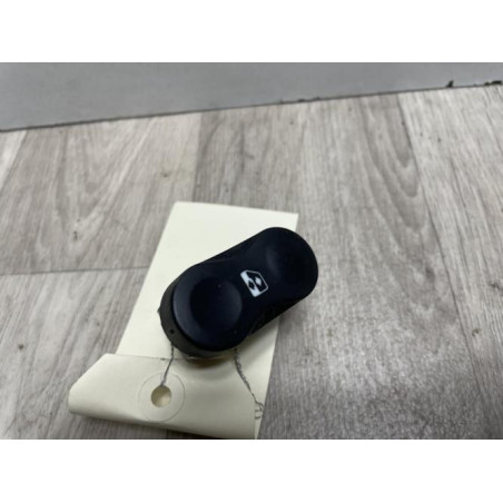 Interrupteur de leve vitre avant gauche DACIA DUSTER 1 PHASE 1 d’occasion