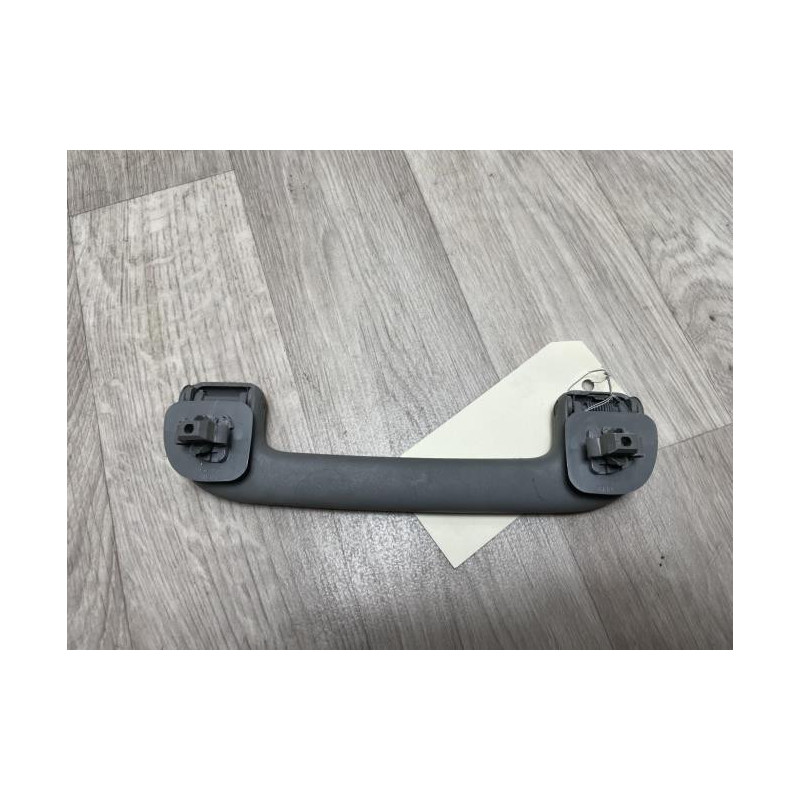 Poignee de maintien arriere gauche RENAULT CLIO 2 PHASE 2 d’occasion