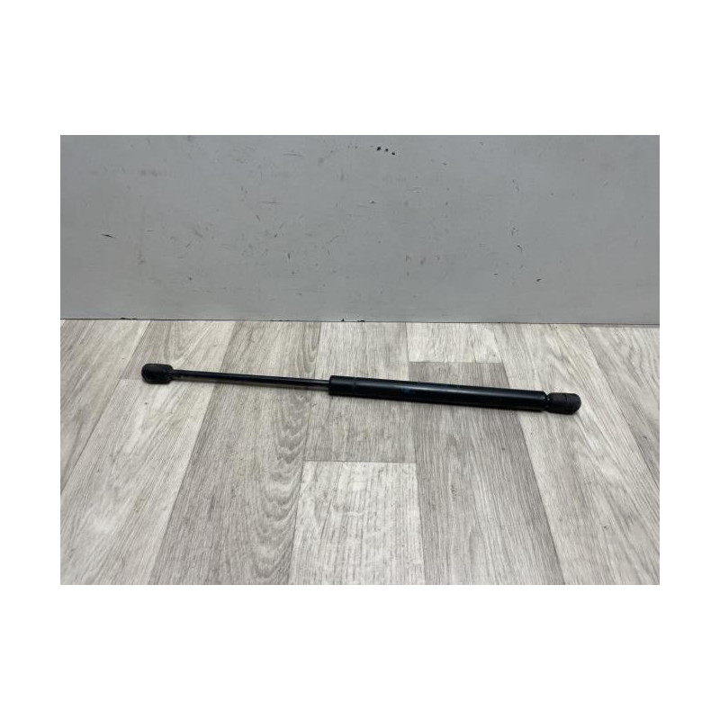 Verin de coffre droit RENAULT CLIO 2 PHASE 2 d’occasion