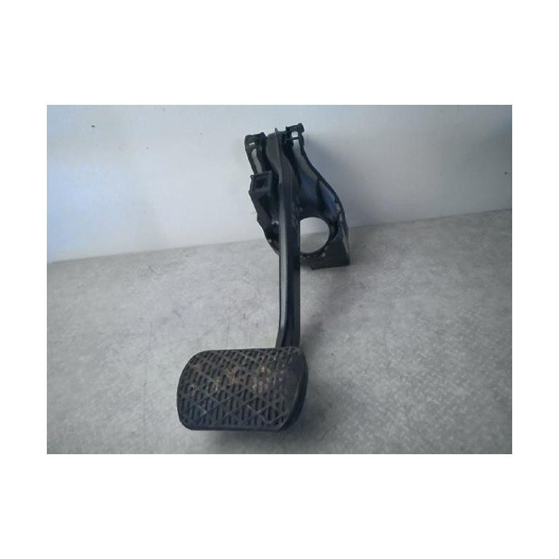 Pedalier de frein MERCEDES CLASSE E 207 PHASE 1 CABRIOLET d’occasion