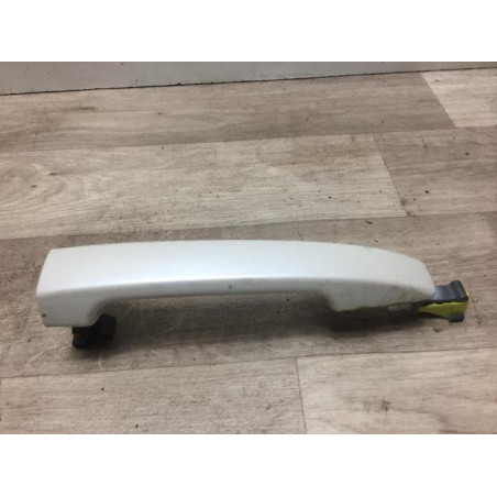 Poignee porte avant droit SUBARU IMPREZA 2 d’occasion