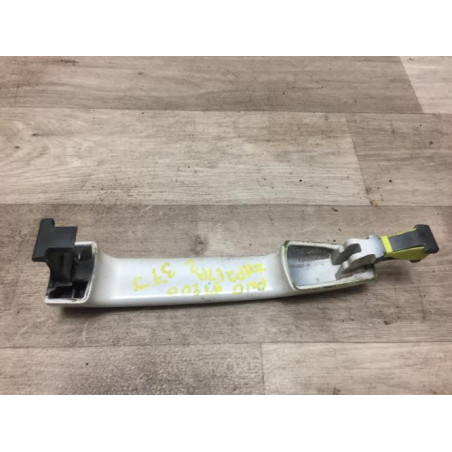 Poignee porte avant droit SUBARU IMPREZA 2 d’occasion