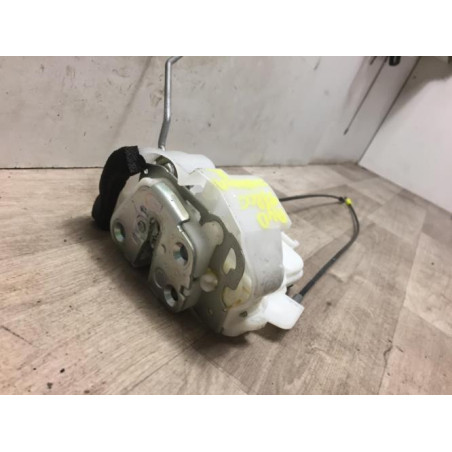 Serrure avant droit SUBARU IMPREZA 2 d’occasion