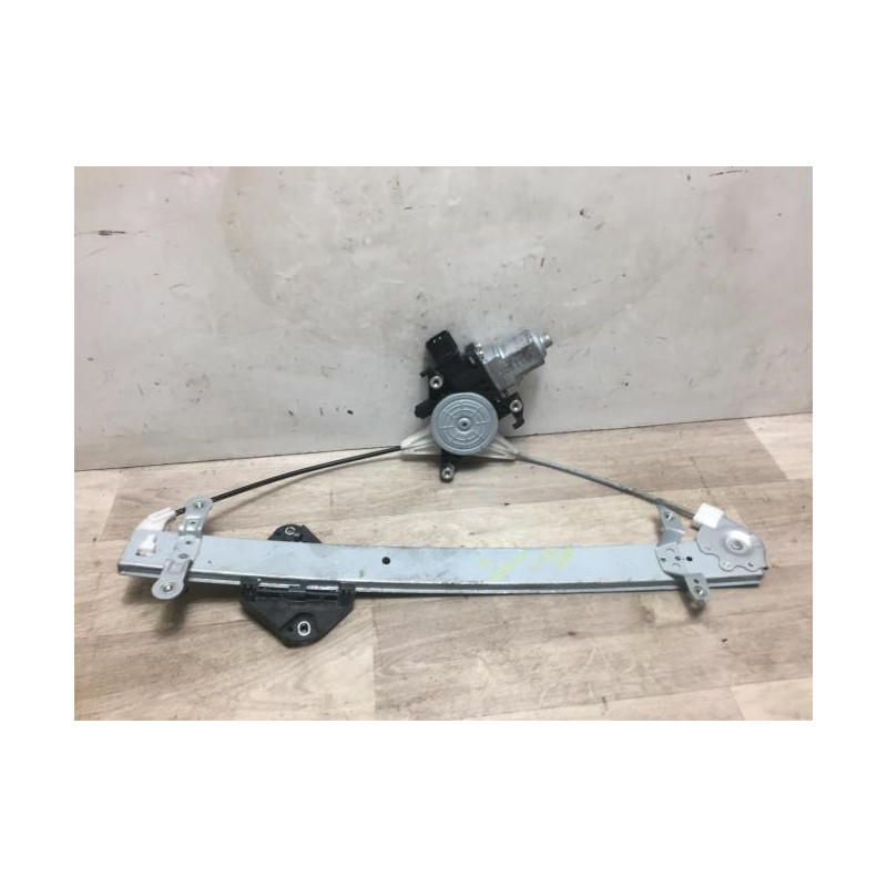 Leve vitre electrique avant droit SUBARU IMPREZA 2 d’occasion